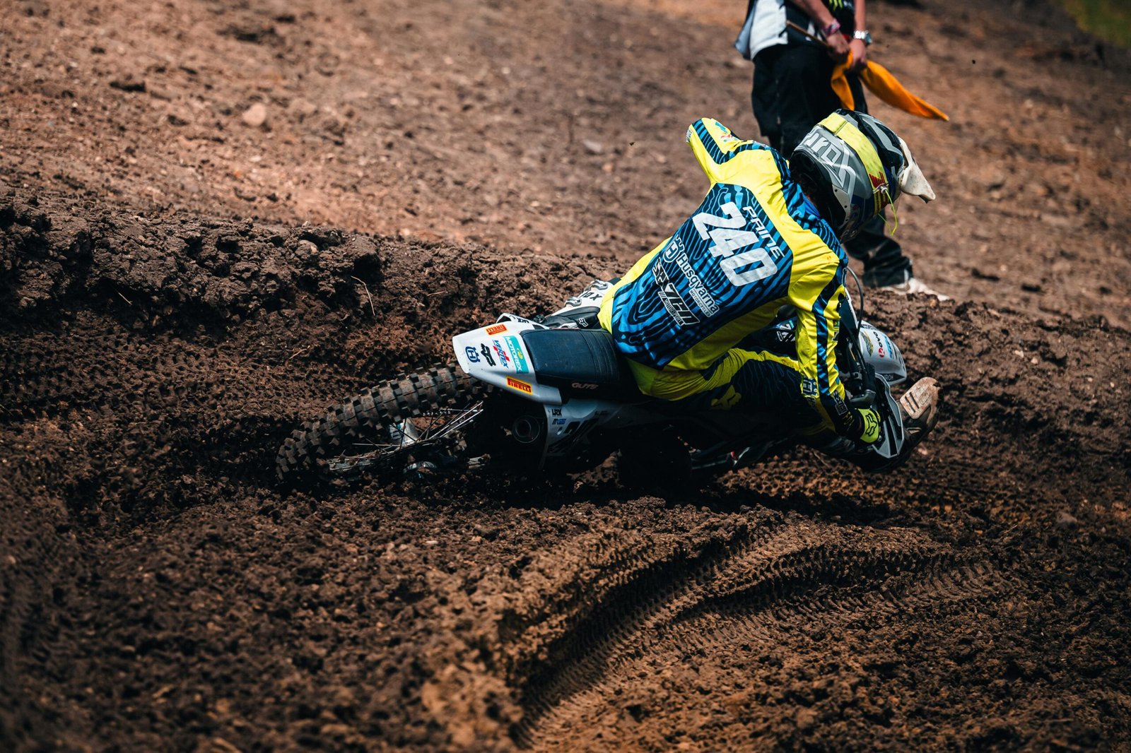 PHOTO-2025-06-04-17-50-28 2