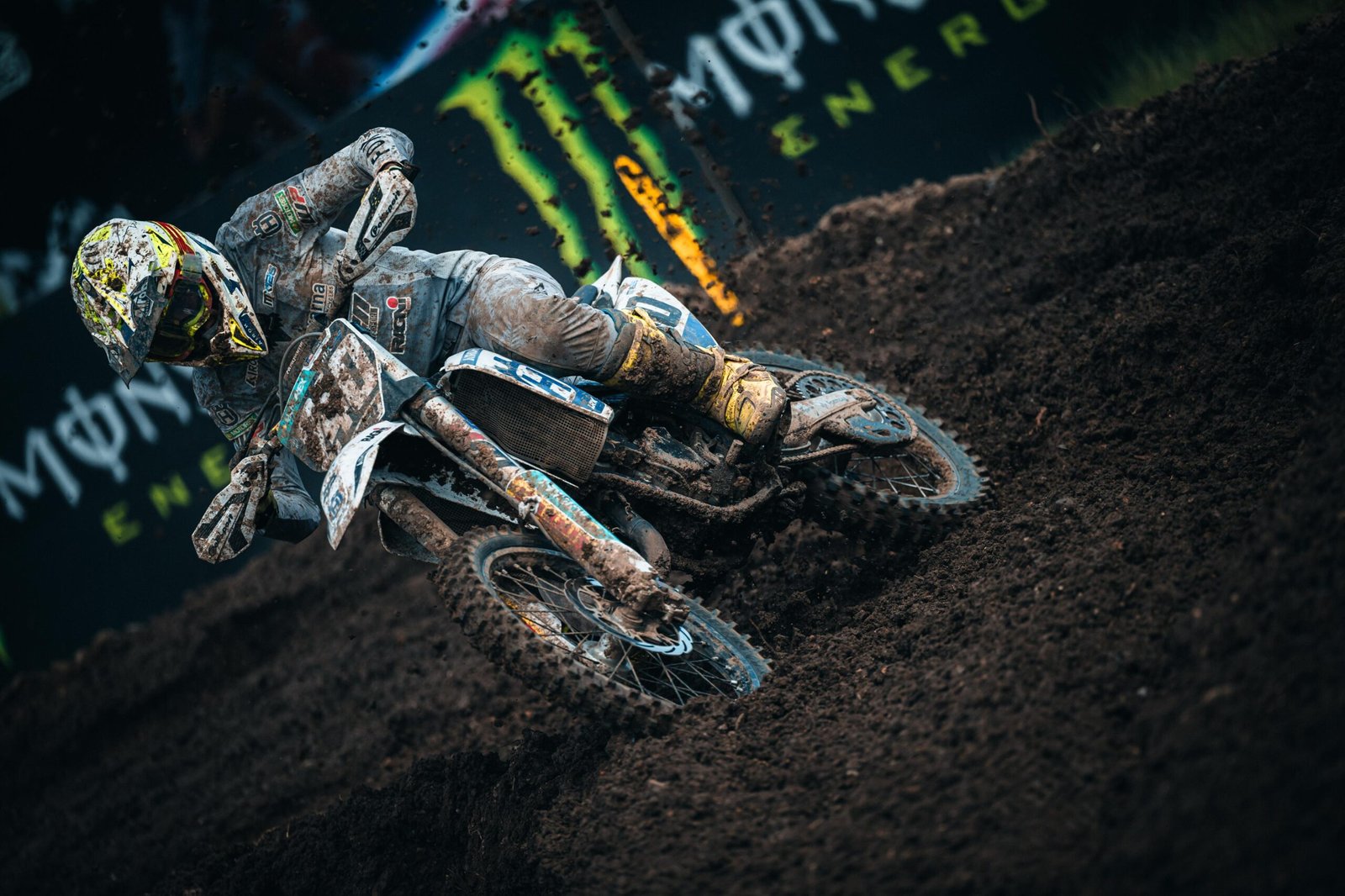 PHOTO-2025-06-04-17-50-31 2