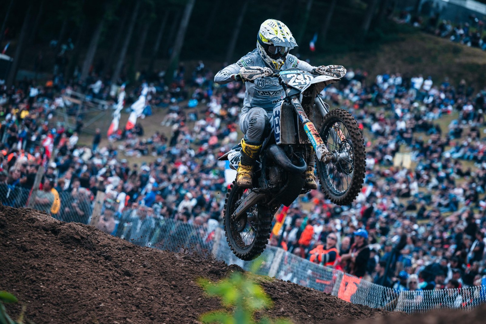 PHOTO-2025-06-04-17-50-34 3